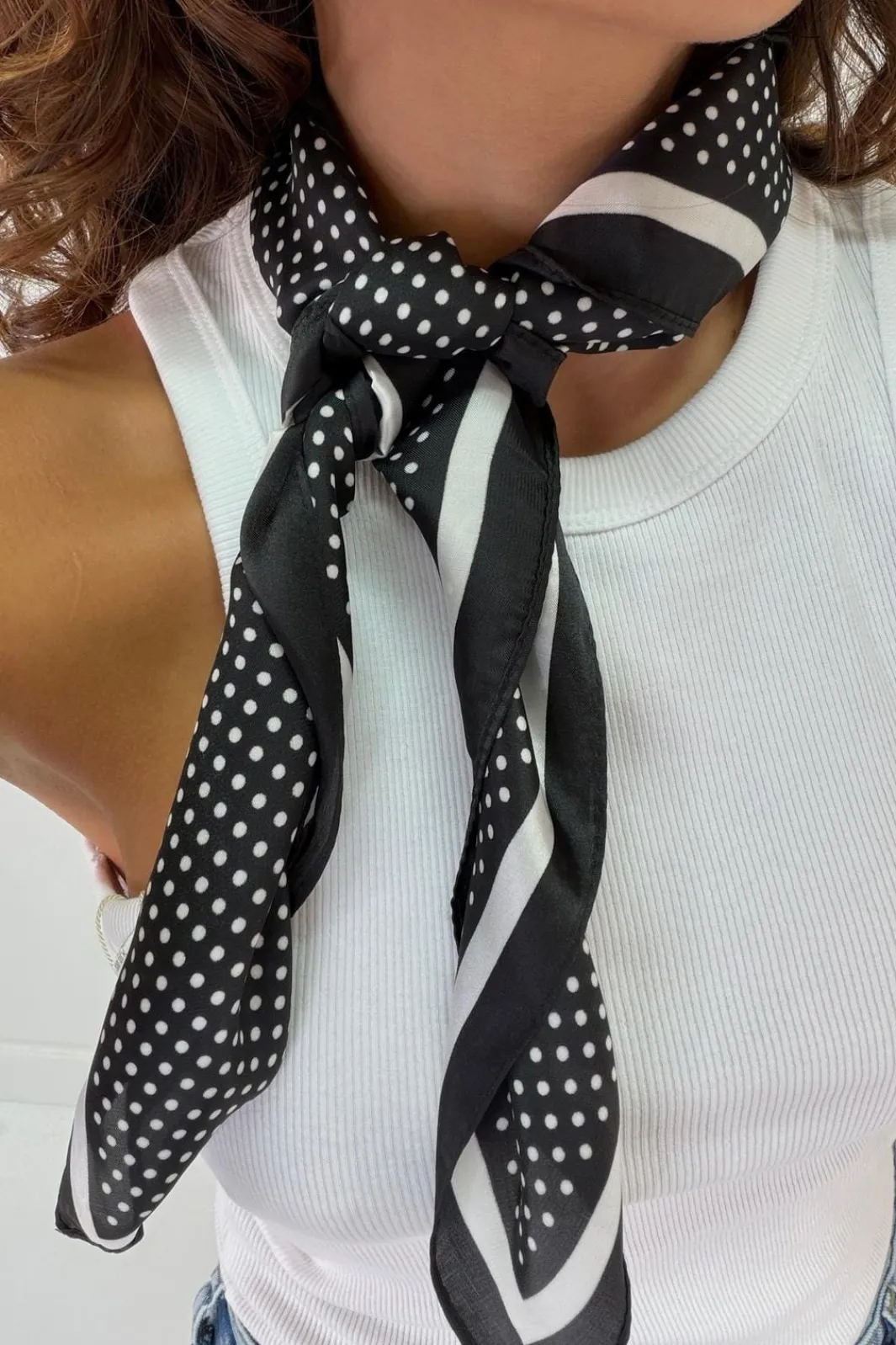 A-bee Aeleonora Scarf | Halsdukar