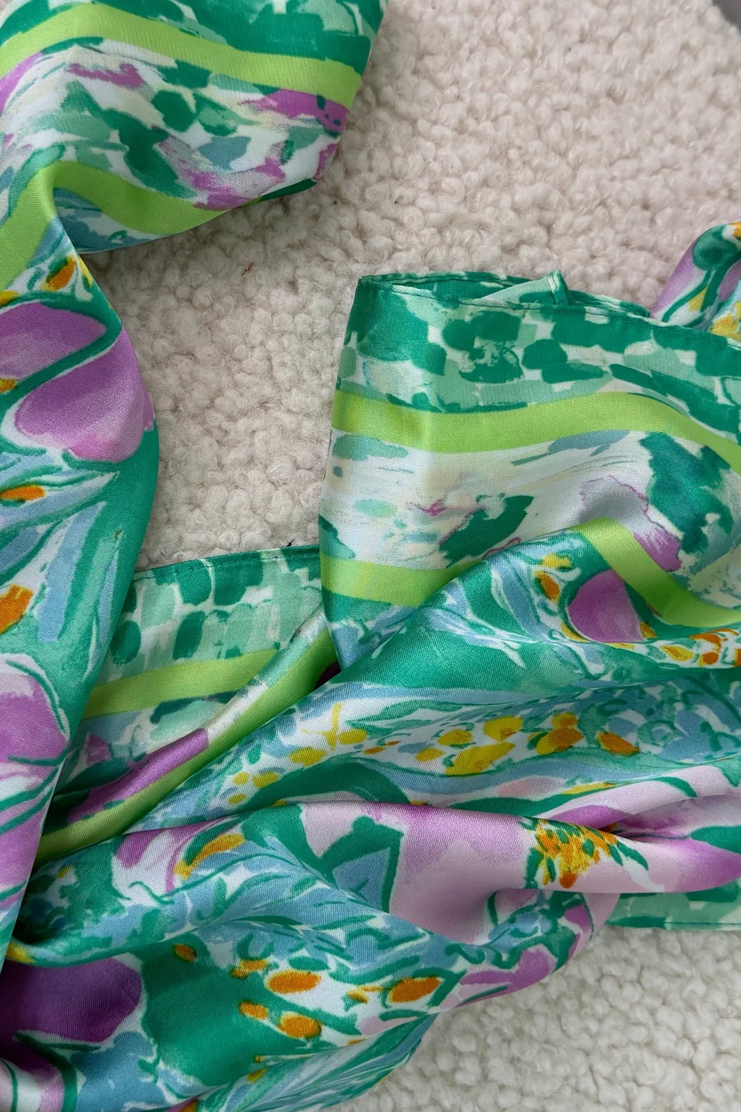 A-bee Aemaelys Scarf | Halsdukar