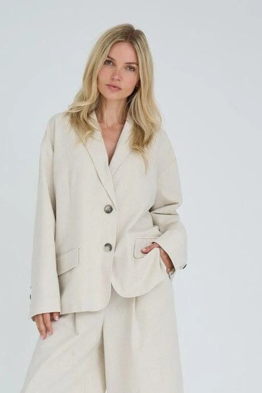 Avlina Blazer AV8043