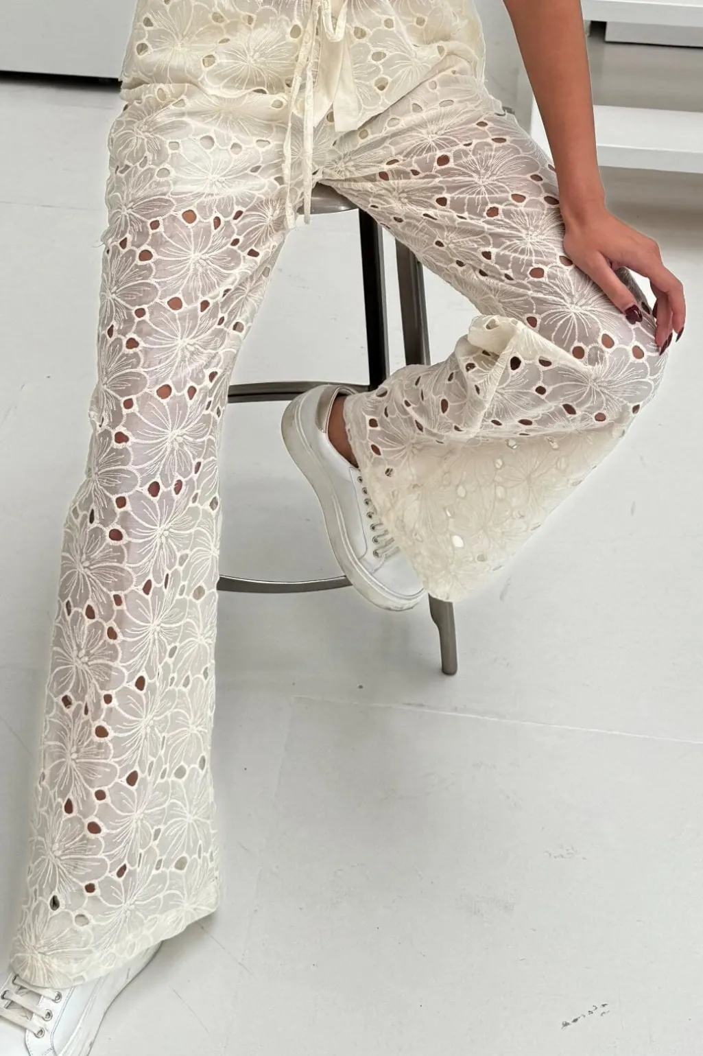 Coroberta Lace 14870
