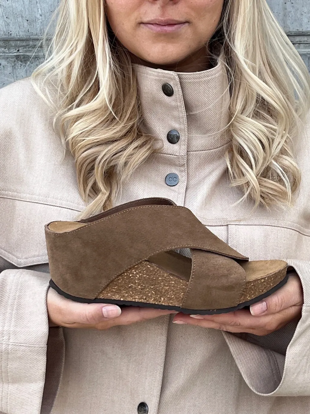 Csfrances 23 Suede CS7495