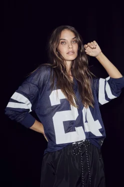 Haute L'Amitié Hadrift Nuber Tee H10287 | Blusar & Skjortor