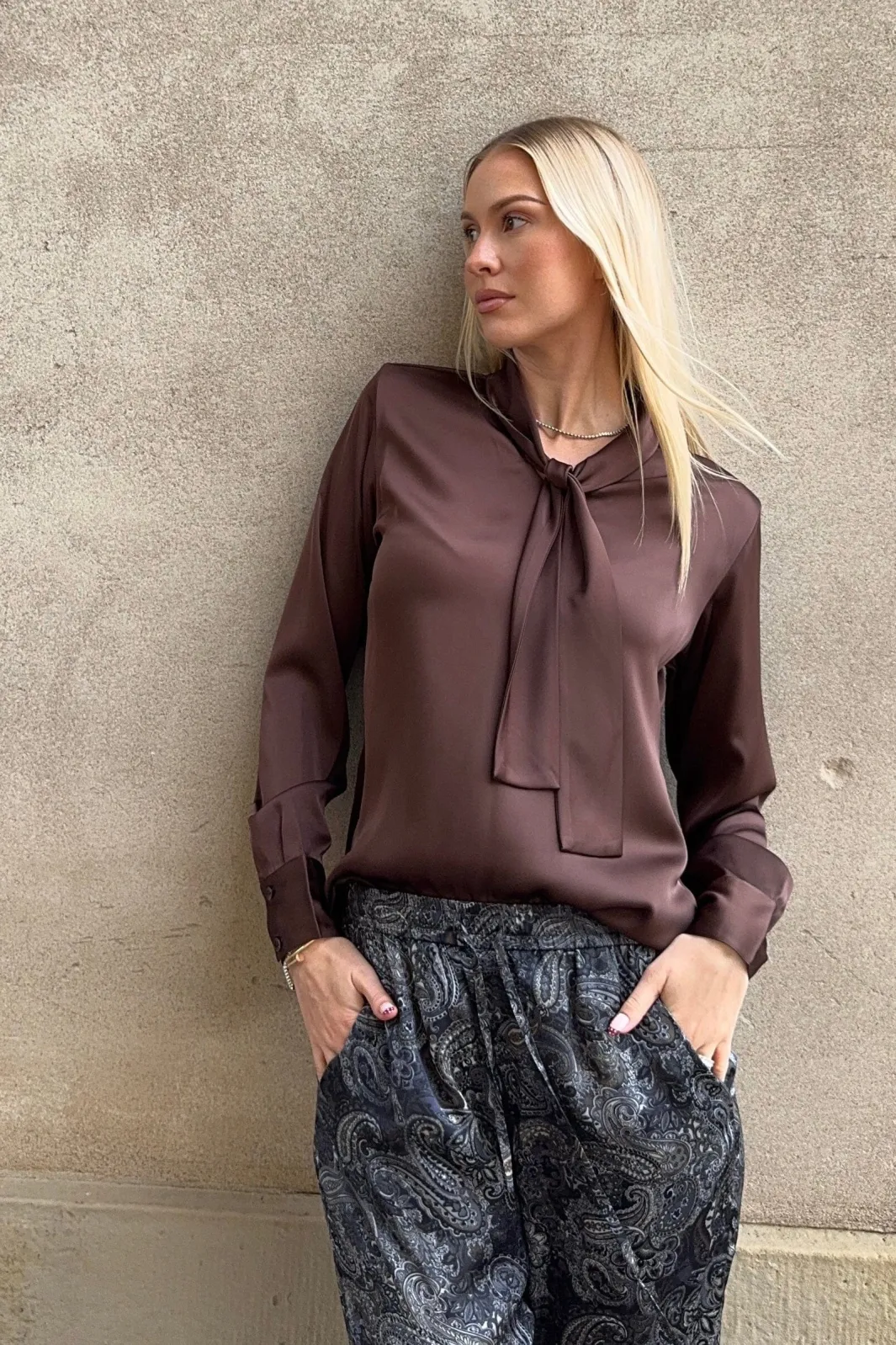 Karmamia Kaudrey Boue 2235 | Blusar & Skjortor