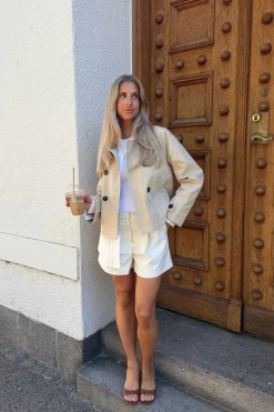 Lunaic Trenchcoat A2320