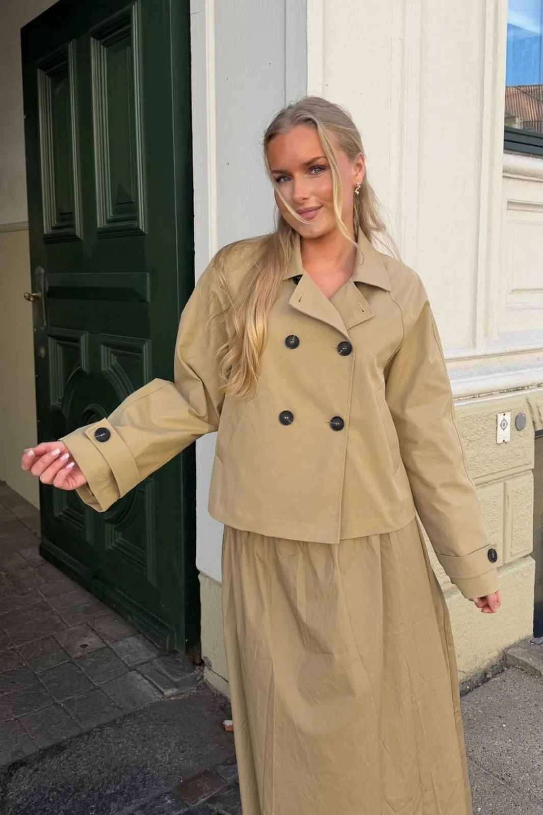 Lunaic Trenchcoat A2320