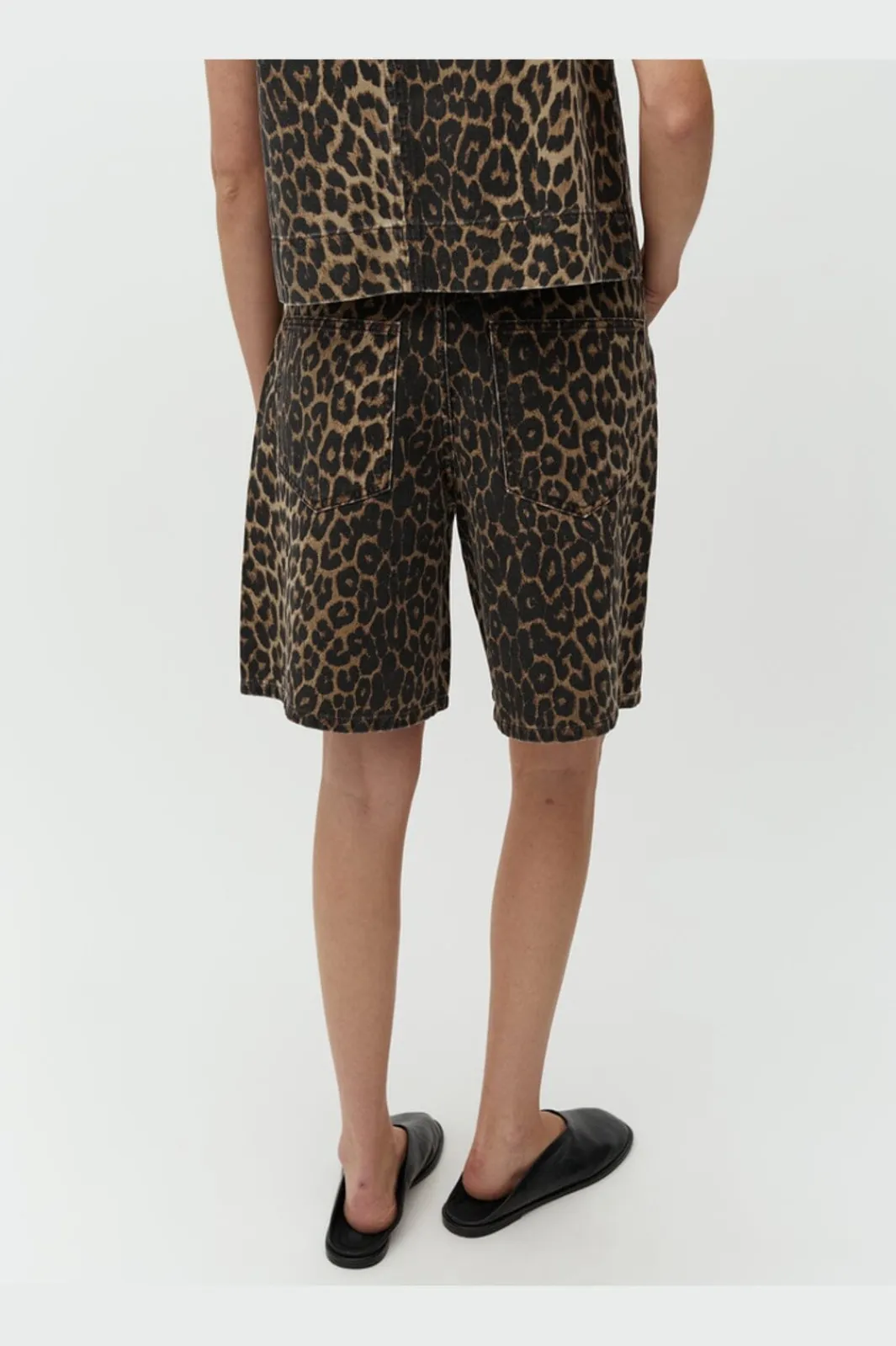 MbyM taina- 64331157 | Shorts