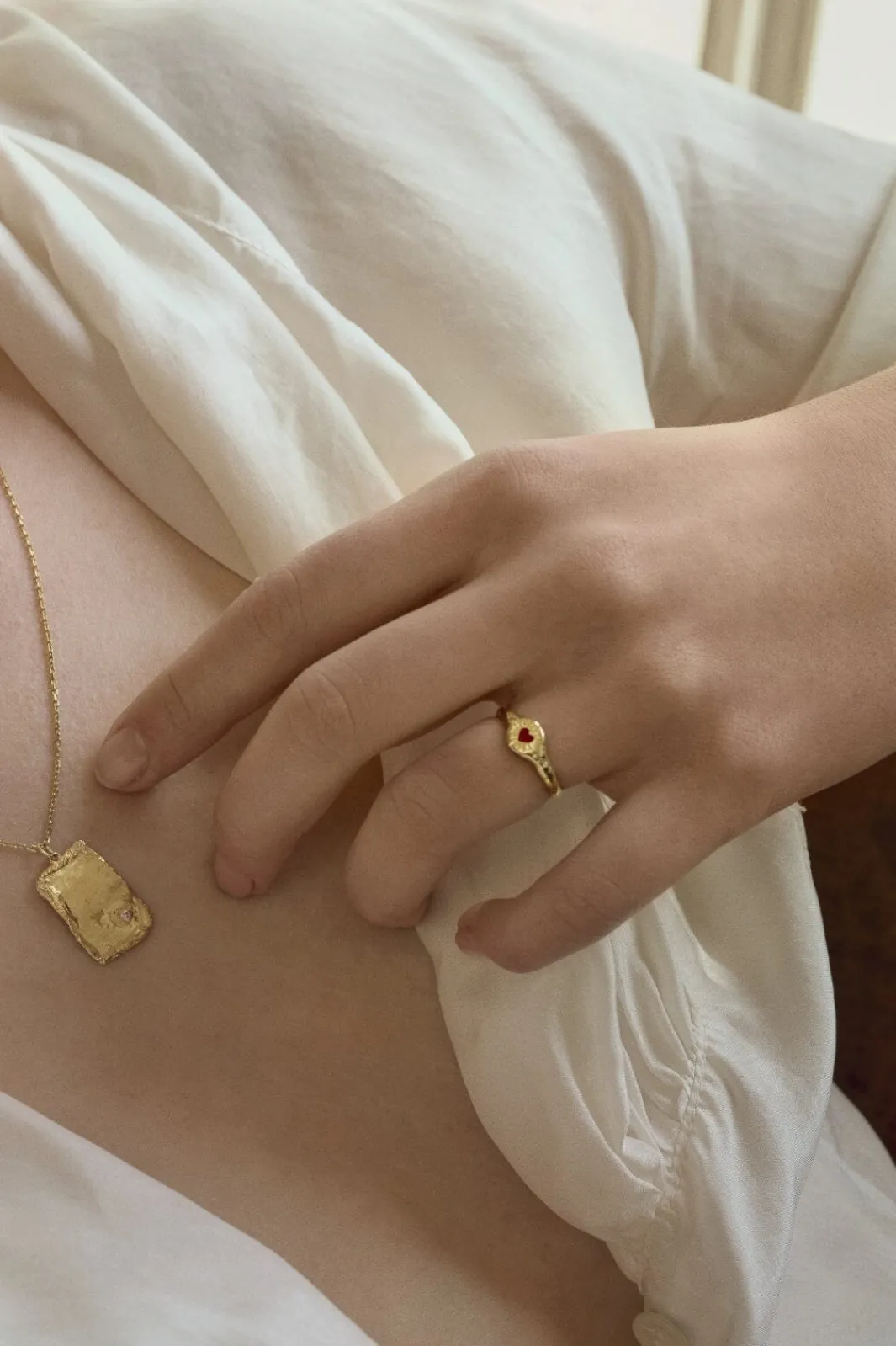 Maanesten Mshayali Ring 4838a | Örhängen