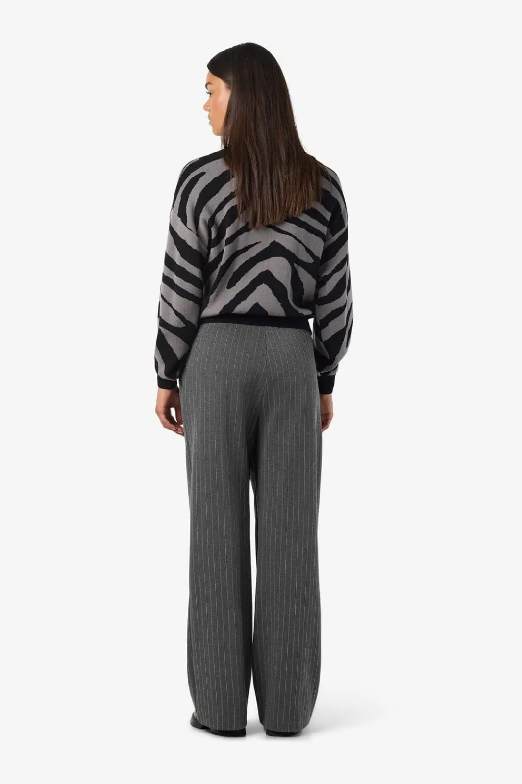 Noisy May Nie Nw Pintripe Wide Pant Fwd | Jeans, Leggings & Byxor