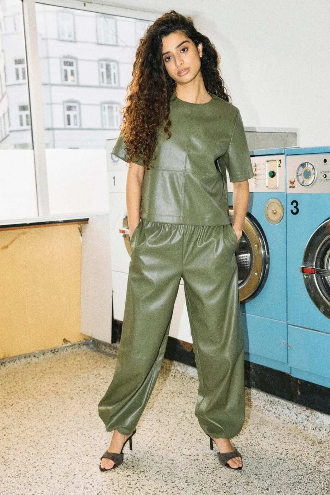 Noisy May Nnuna Pu Baoon Pant /Tnt9 | Jeans, Leggings & Byxor