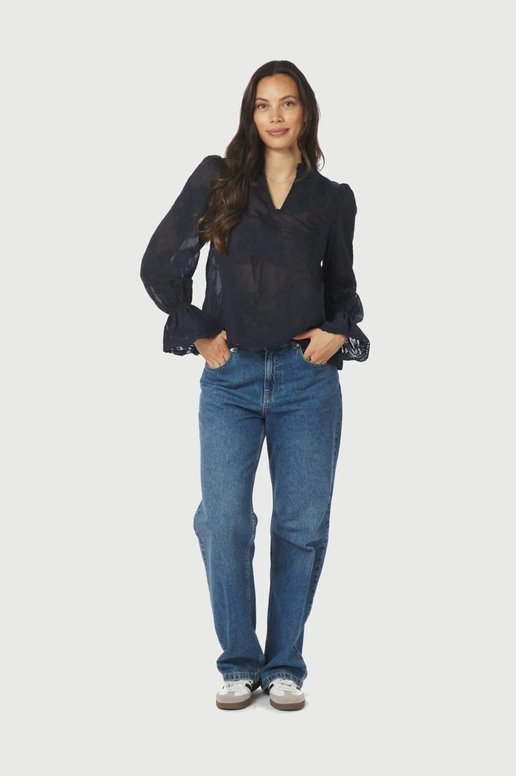 Neo Noir Nnamara Big Embroidery Blouse 163032 | Blusar & Skjortor