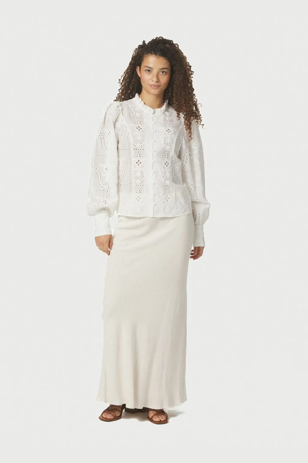 Nngilda Embroidery Blouse 167828
