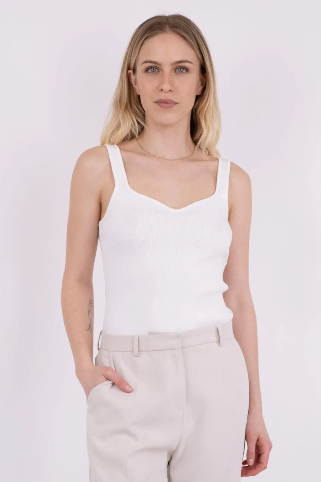Neo Noir Nnhanora Knit Top | T-Shirts & Toppar