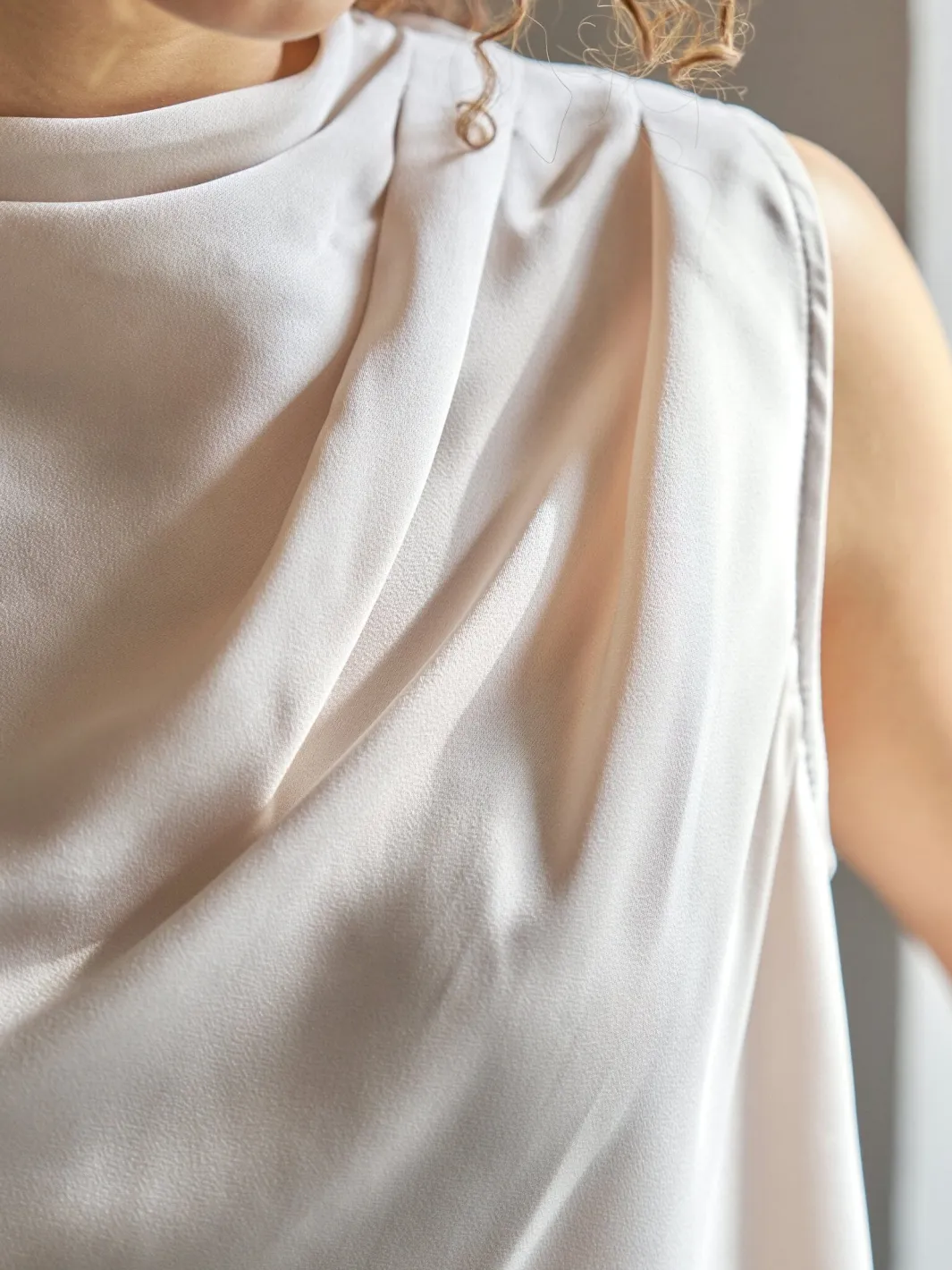Neo Noir Nnisola Drapy Satin Top 167873 | T-Shirts & Toppar