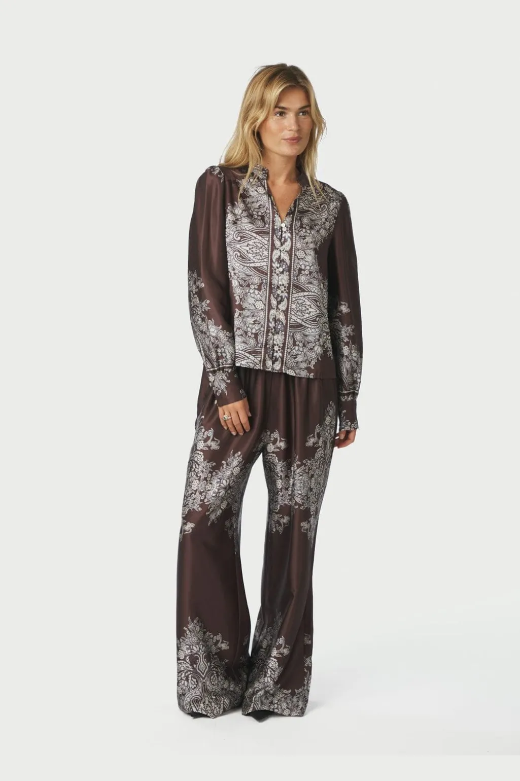 Nnmassima Paisley Border Blouse 160960