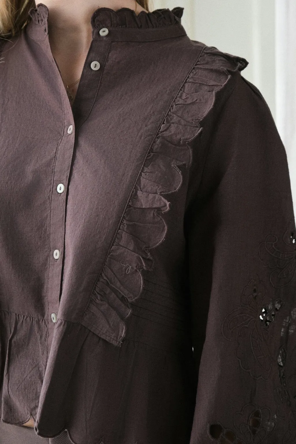 Nnpetrine Embroidery Blouse 161136
