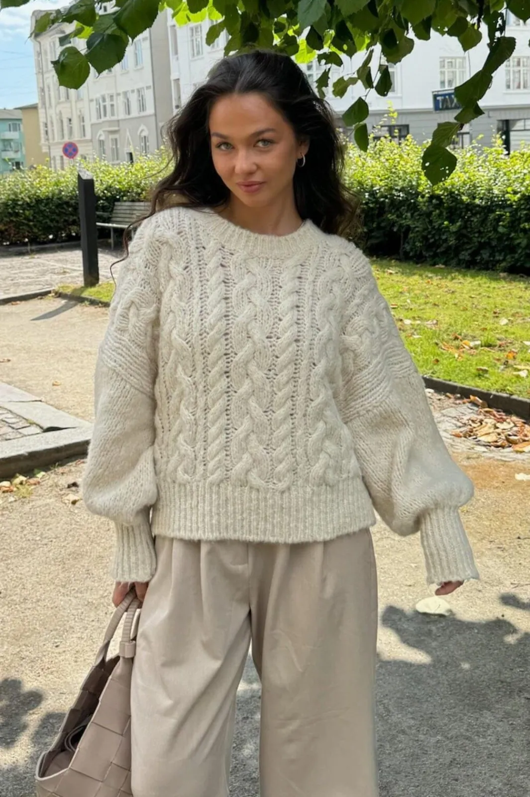 BYIC Noraic Sweater | Sticka