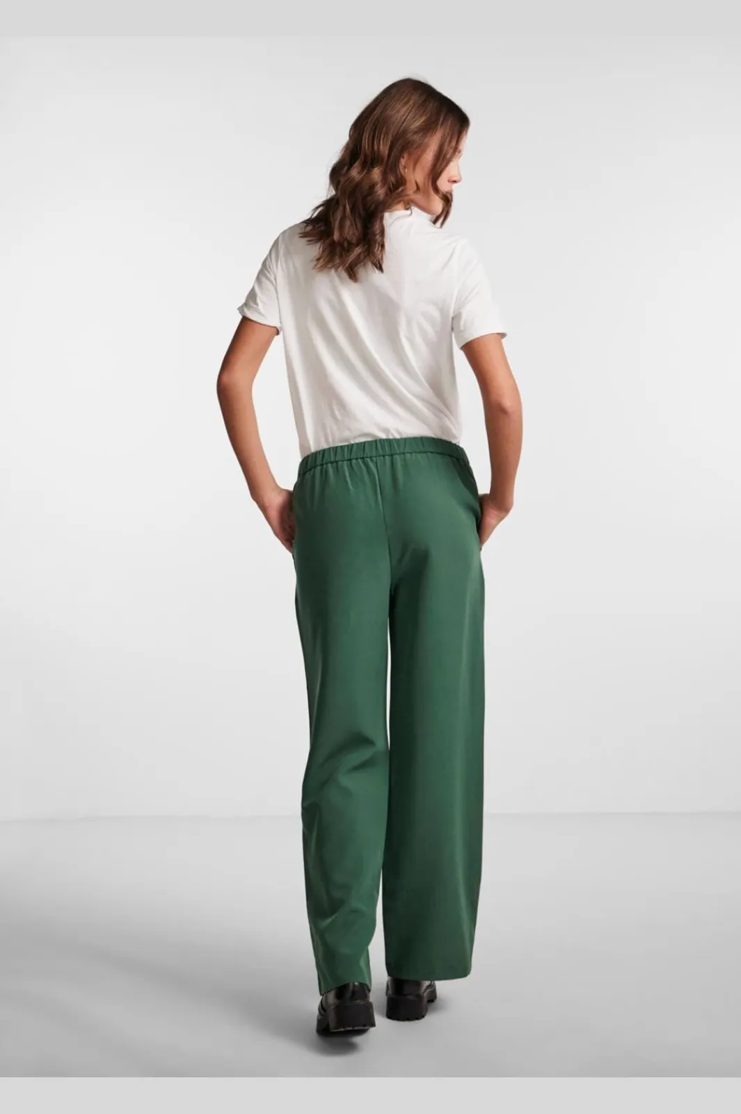 Pieces Pcbossy Wide Plain Pant | Jeans, Leggings & Byxor