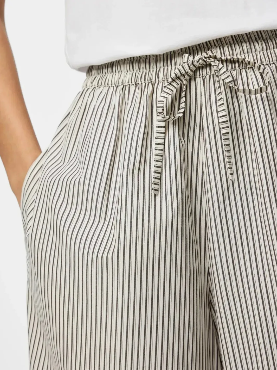 Pieces Pcey Baoon Pant | Jeans, Leggings & Byxor