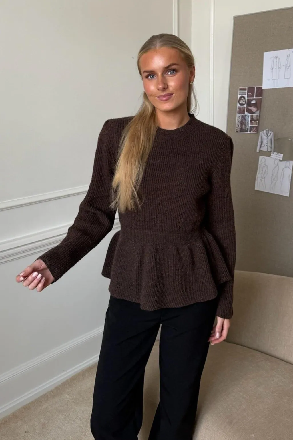 Saraic Sweater D059-2