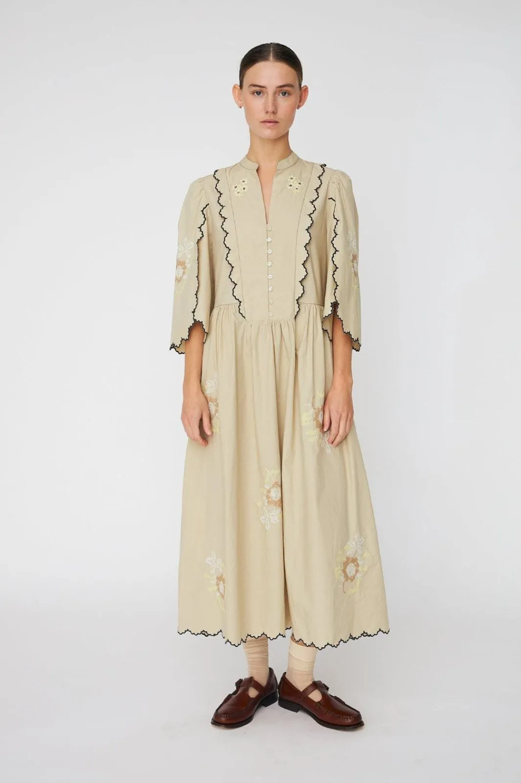 Stella Nova Snembroidered Loose Midi Dresses62-4485 | Klänningar