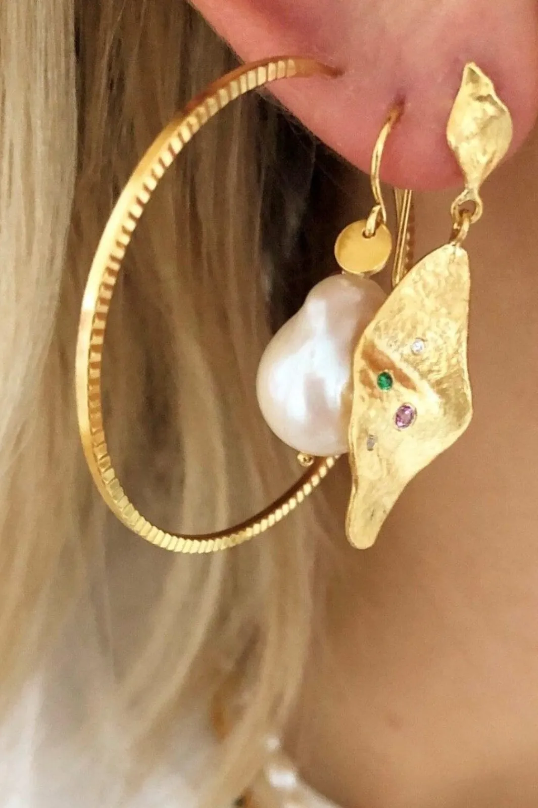 Stine A Stbaroque Pearl Earring With Gemstone | Örhängen