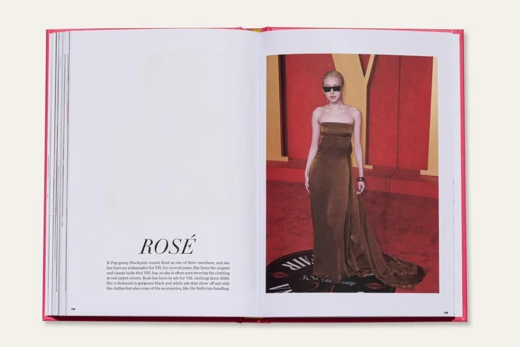 New Mags The Essence Of Yves Saint Laurent | Dekorationer