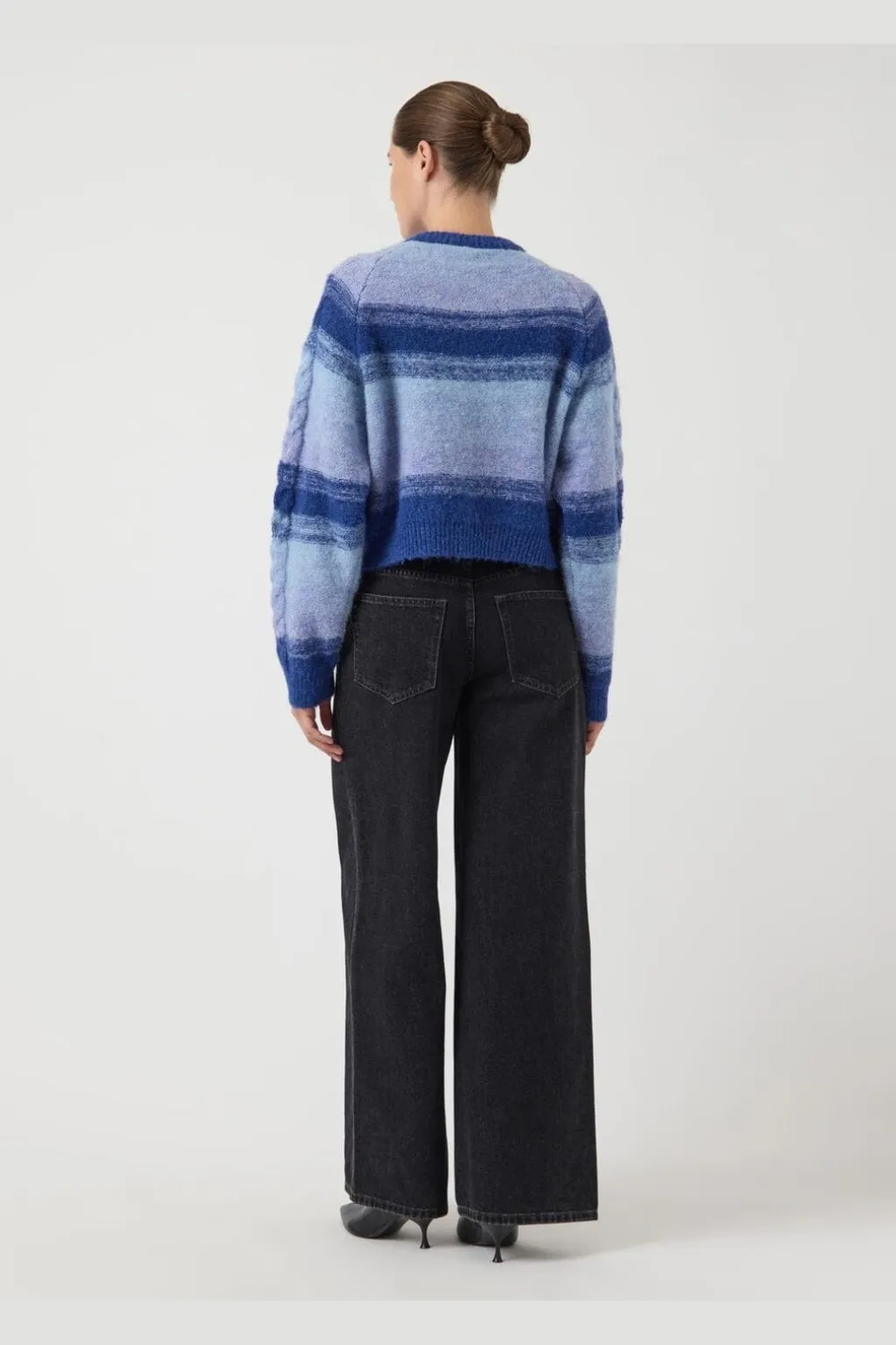 Yasmegano Ls Knit Short Cardigan